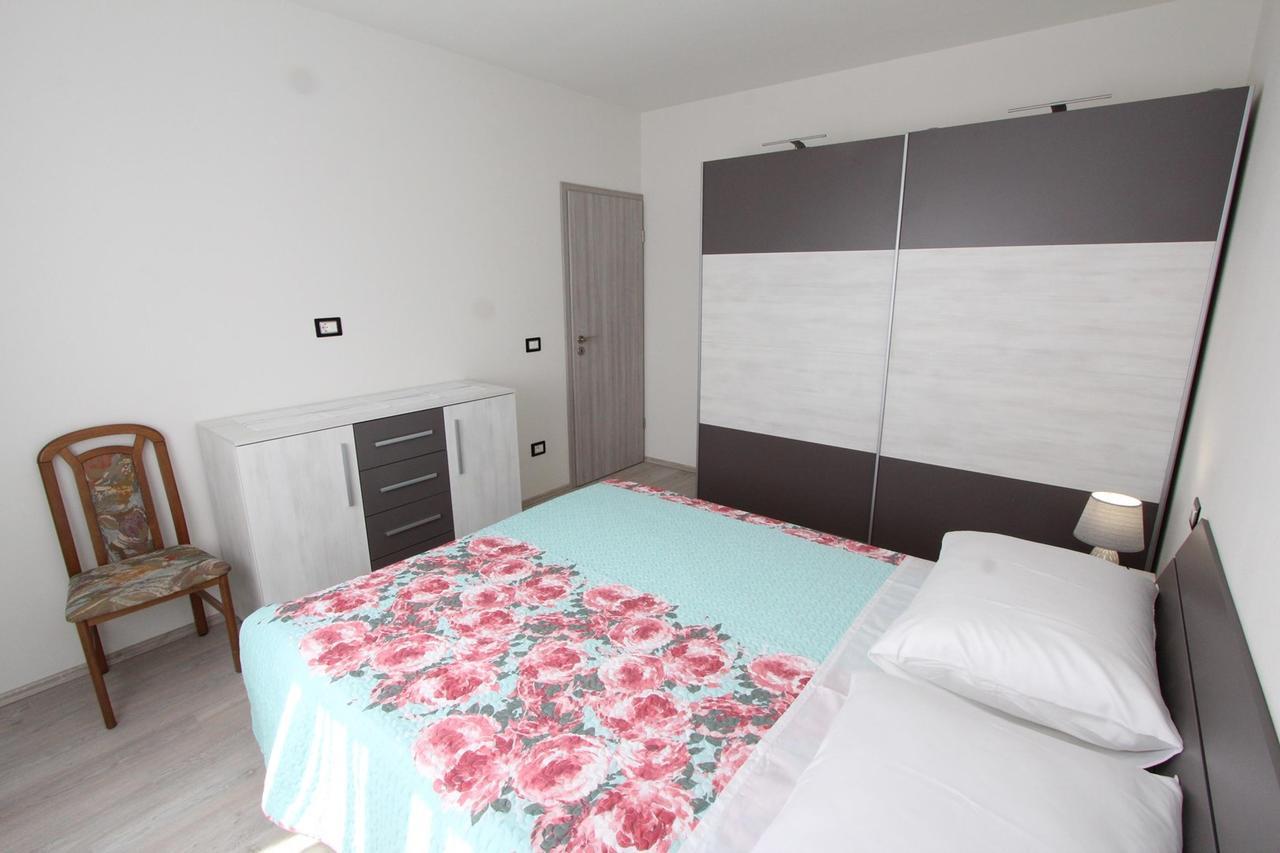 Mondelaco Apartament