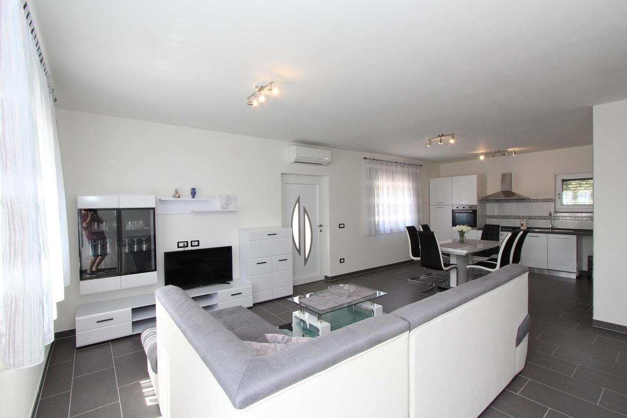Mondelaco Apartma