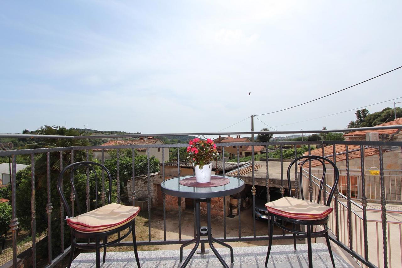 Apartma Mondelaco